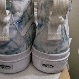 Vans Lace Up Boots - White and Blue